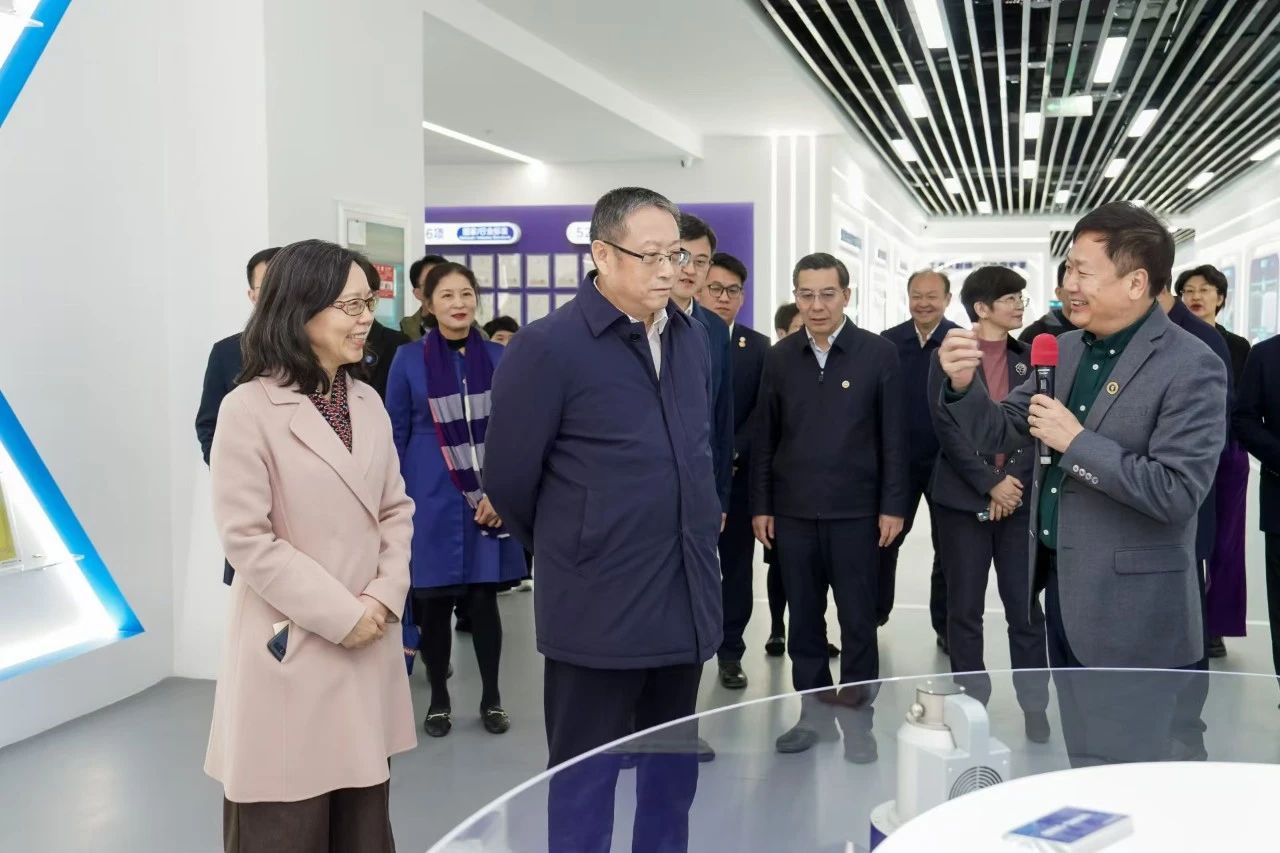 1733903804102518.jpg 1733903804102518.jpg